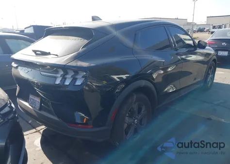 2023 Ford Mustang Mach-E Select z USA, uszkodzony, nr VIN 3FMTK1RM5PMA30178